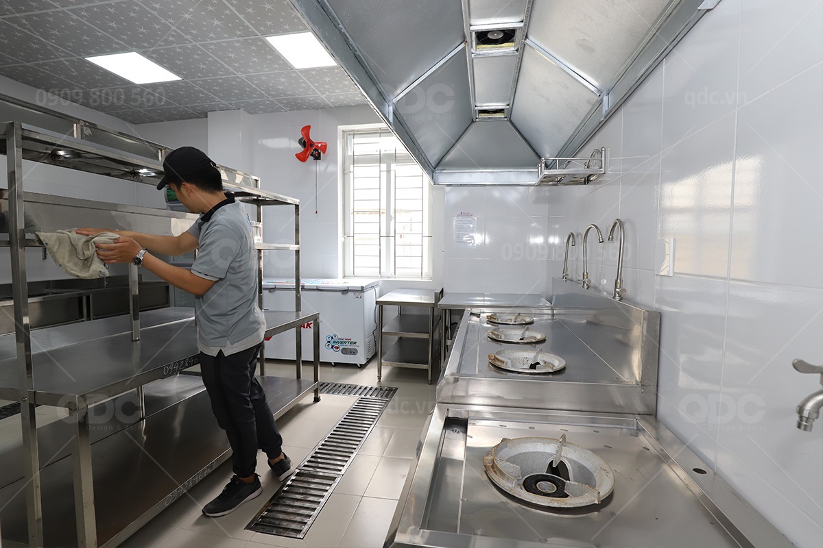 Thiết kế và thi công nhà hàng hải sản Gold Restaurant